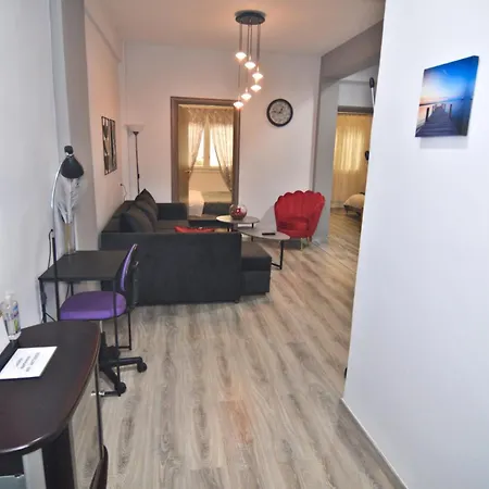 Vasilikis Spacious Lägenhet