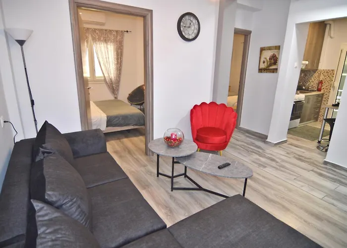 Vasilikis Spacious Apartament *