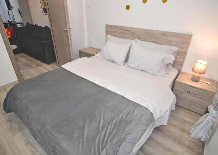 Vasilikis Spacious Apartment *